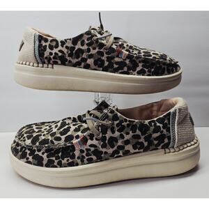 HeyDude Women 8 Comfy footwear